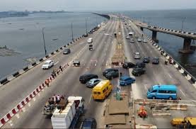 Just In: Accident on 3rd Mainland Bridge, 2 Passengers slides Into Lagoon